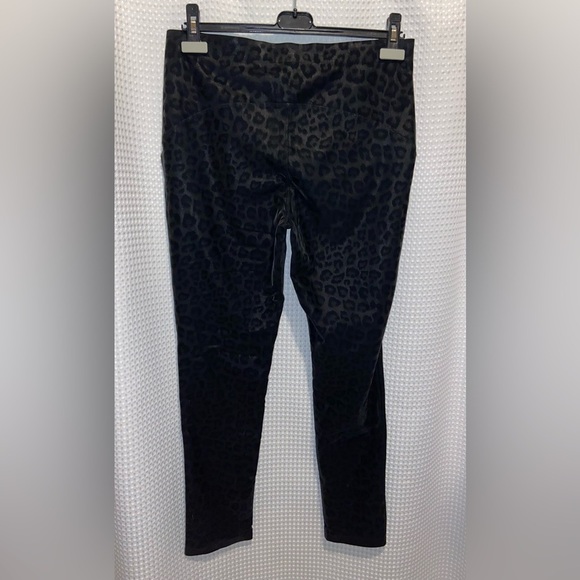 Women’s FRANK‎ LYMAN Leopard Print Velour Leggings Style size Large - Picture 10 of 12